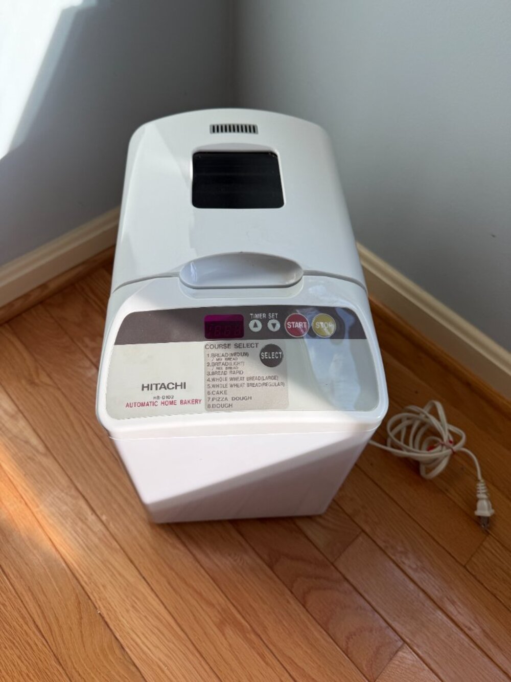 HITACHI Automatic Home Bakery BREAD Cake MAKER MACHINE HB-D102